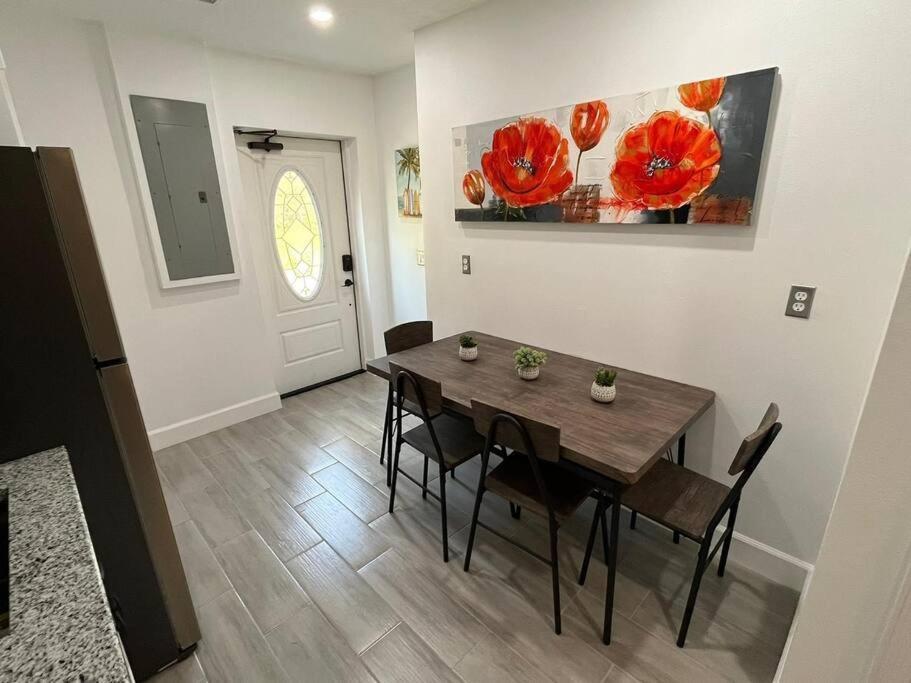 Port Saint Lucie A Little Piece Of Heaven- Peaceful Lake View Apartment- 1 Min From I95 And Turnpike Port St. Lucie Exterior foto